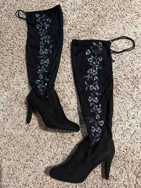 Rialto size 8 over the knee faux suede heeled boots with floral embroidery
